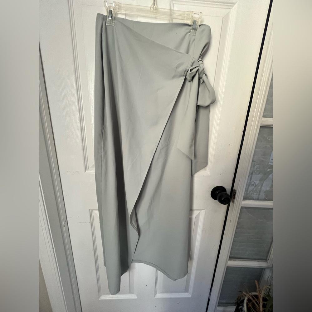 Veiled New York Super soft n silky light Gray Wrap Skirt